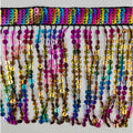 Bande tressée épaisse de 10 yards (9,14 m) et 6 pouces (15,24 cm) de large, à franges de sequins arc-en-ciel, couleurs variées.