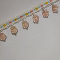 Frange à ruban floral avec perles de fleurs émaillées (3 cm de large)