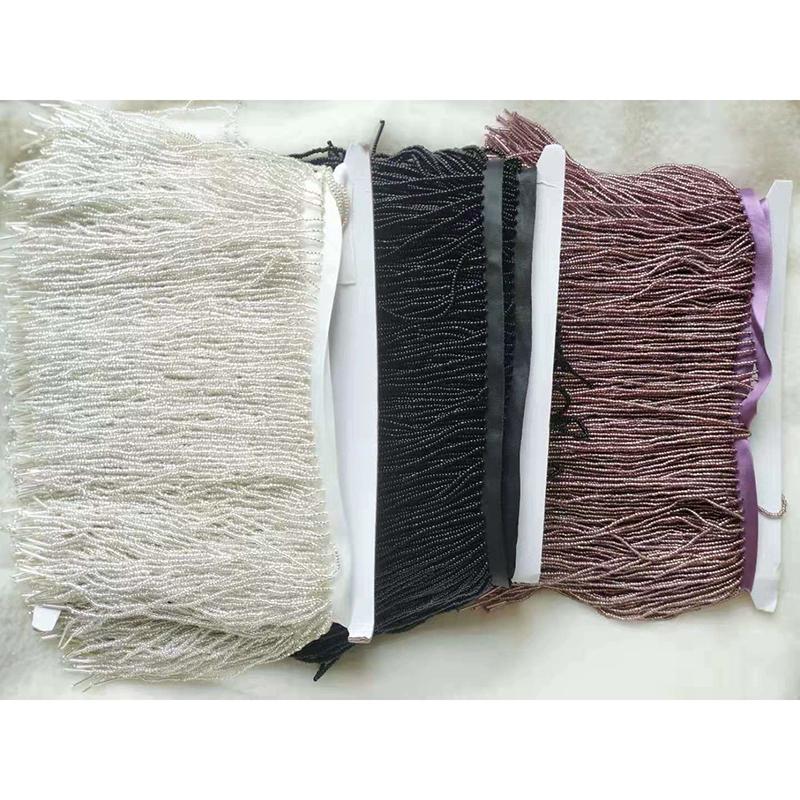 Frange perlée de 15 cm : perles de rocaille argentées et longs pompons tubulaires, couleurs sur mesure, 4,5 m