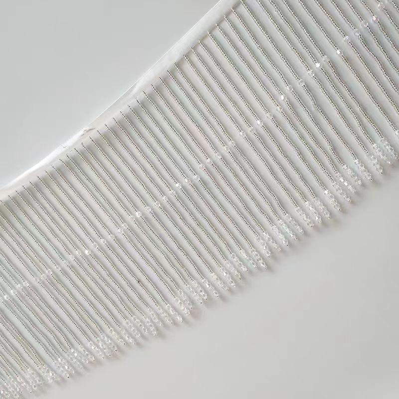 Frange en cristal et perles de rocaille : garniture perlée de 15 cm, 30 couleurs