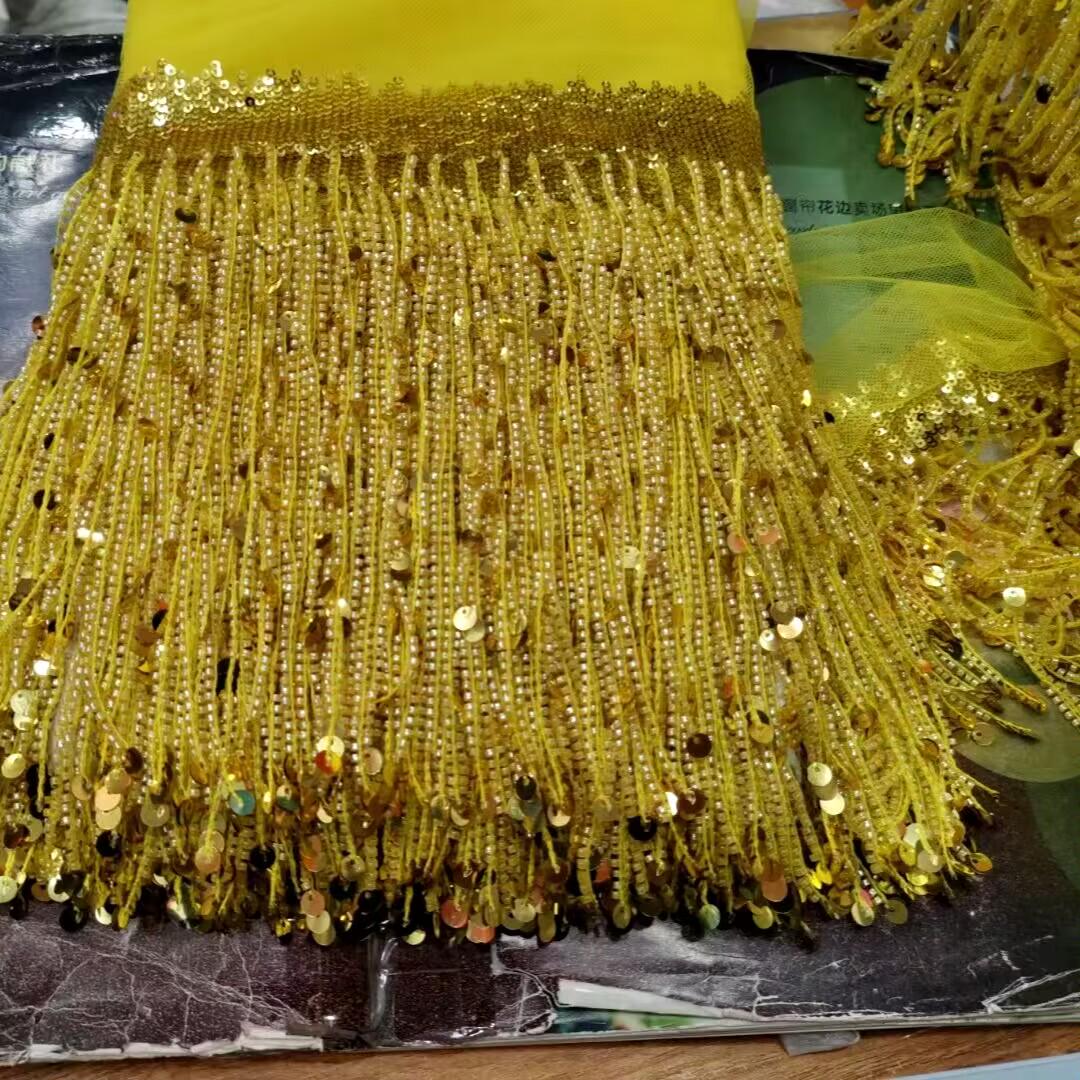 Franje van pailletten en kralen: 15 cm brede versiering voor jurken en kostuums (10 meter)