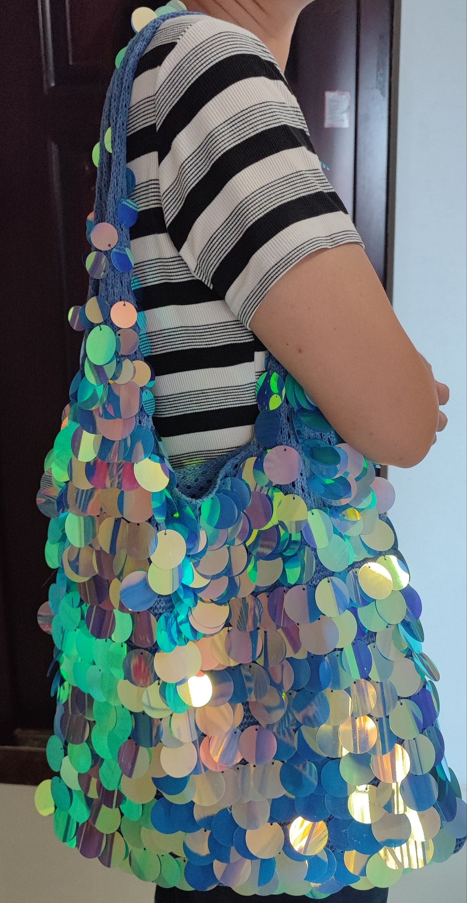 Handgestikte schoudertas met pailletten, glinsterende tote bag voor dames, cadeau voor de lente, modetas van Spring24, Ocean Moonlight