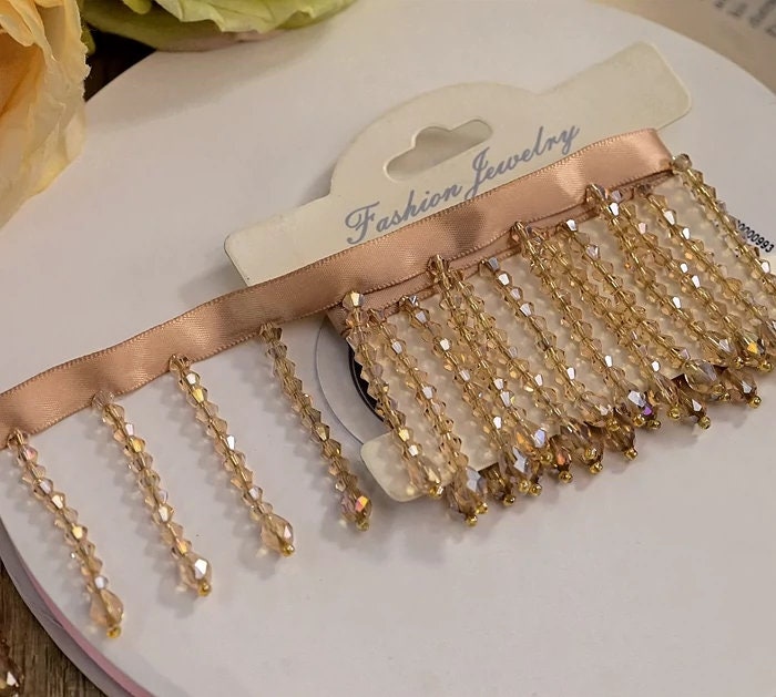 Handgemaakte, glanzende kristallen kralenfranjes van 5,5-6 cm breed, geschikt voor danskleding, trouwjurken, kostuums, lampenkapfranjes, 10 verschillende kleuren.