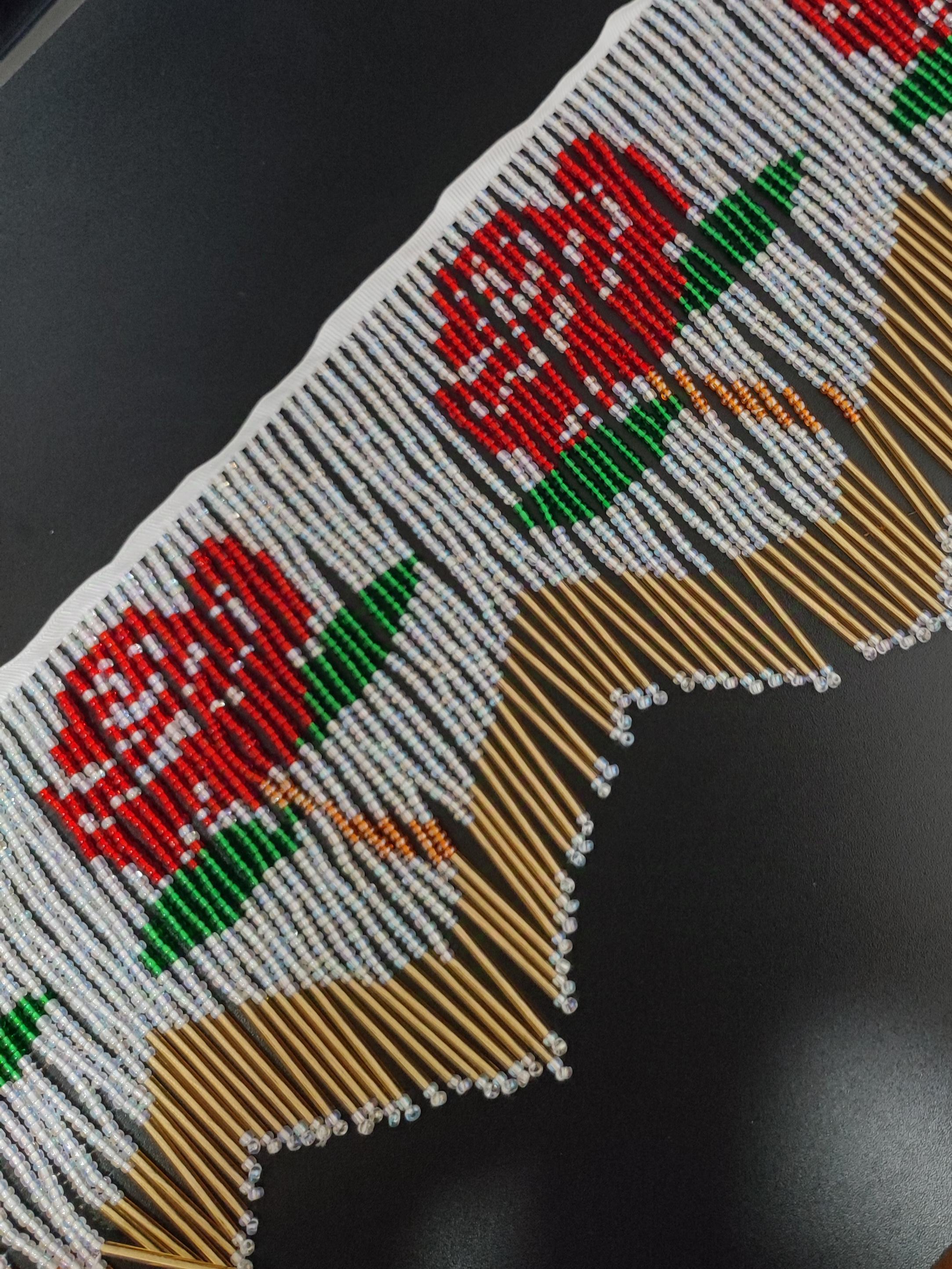 Handmade 74cm Long 15cm Wide Rose Pattern Flora Beaded Fringe, Curtain Table Runner Fringe, Lampshade Fringe, DIY Craft Rose Bead Fringe