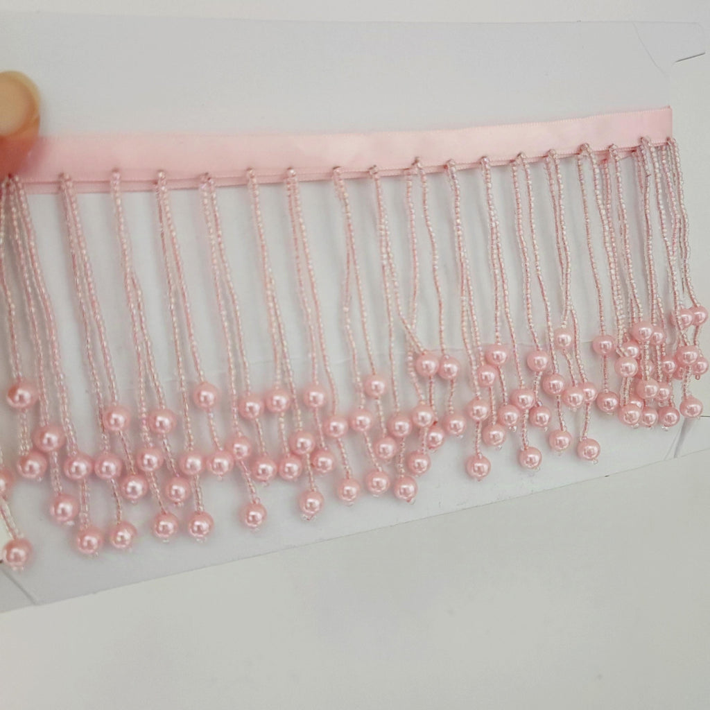 Frange faite main en perles et perles de rocaille : Bordure décorative rose (8 cm de large)