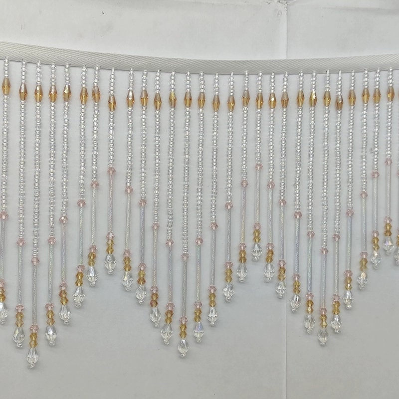 Frange perlée de 15 cm : perles de rocaille, perles de cristal, bordure d’abat-jour