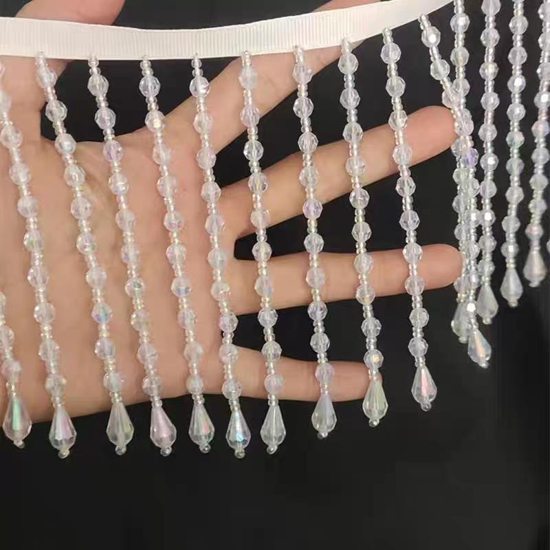 Frange perlée en acrylique transparent AB : garniture pour costumes et abat-jour (90 cm)