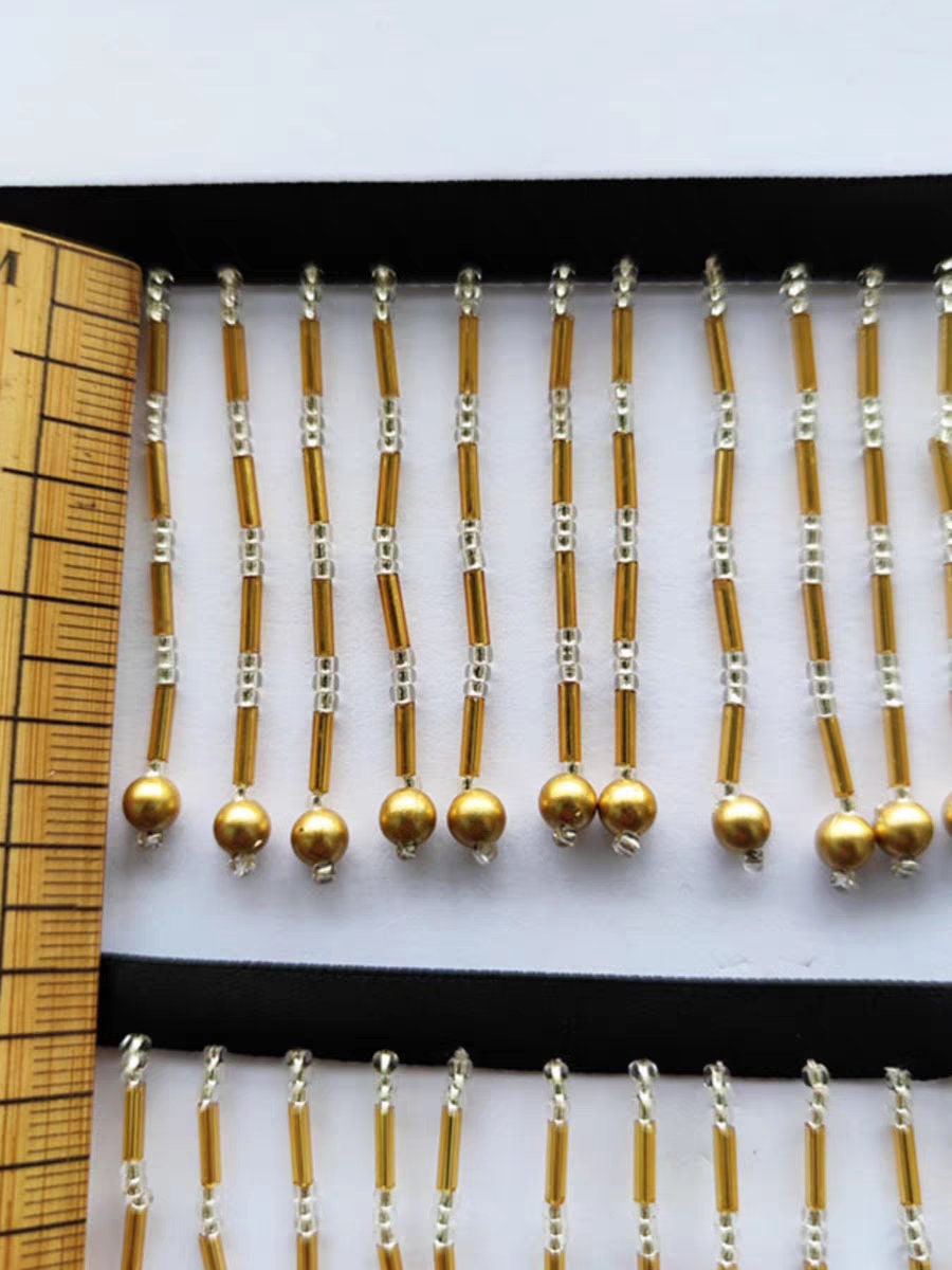 Franges de perles dorées faites à la main, 90 cm de long et 5 cm de large.