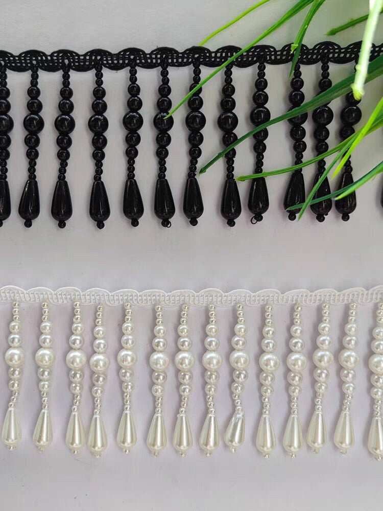 Frange perlée faite main, 90 cm de long, 6,5 cm de large, en perles de nacre. Idéale pour abat-jour, robe ou création DIY.