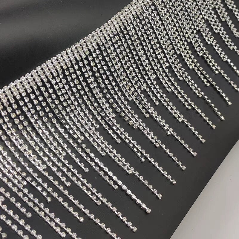 Handgemaakte 1 meter lange, 12 cm brede franje van transparante strass-steentjes voor lampenkappen, jurken, kostuums, doe-het-zelf naaiprojecten.