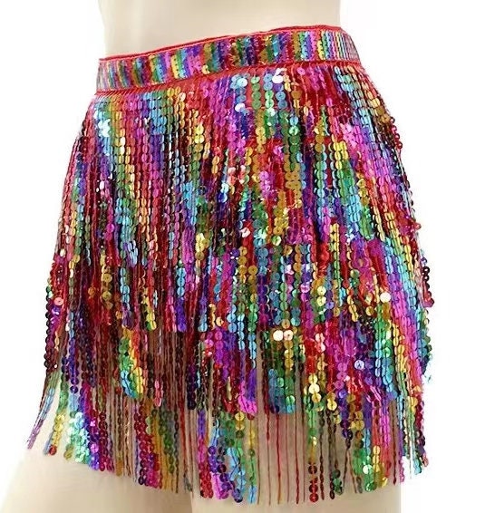 Bande tressée épaisse de 10 yards (9,14 m) et 6 pouces (15,24 cm) de large, à franges de sequins arc-en-ciel, couleurs variées.