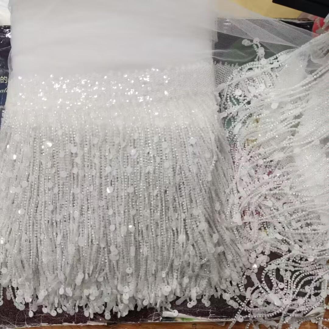 Franje van pailletten en kralen: 15 cm brede versiering voor jurken en kostuums (10 meter)