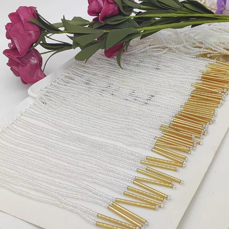 Frange perlée faite à la main, 90 cm de long, 18 cm de large, ornée de perles de rocaille multicolores et de perles tubulaires. Idéale pour rideaux, abat-jour ou table.