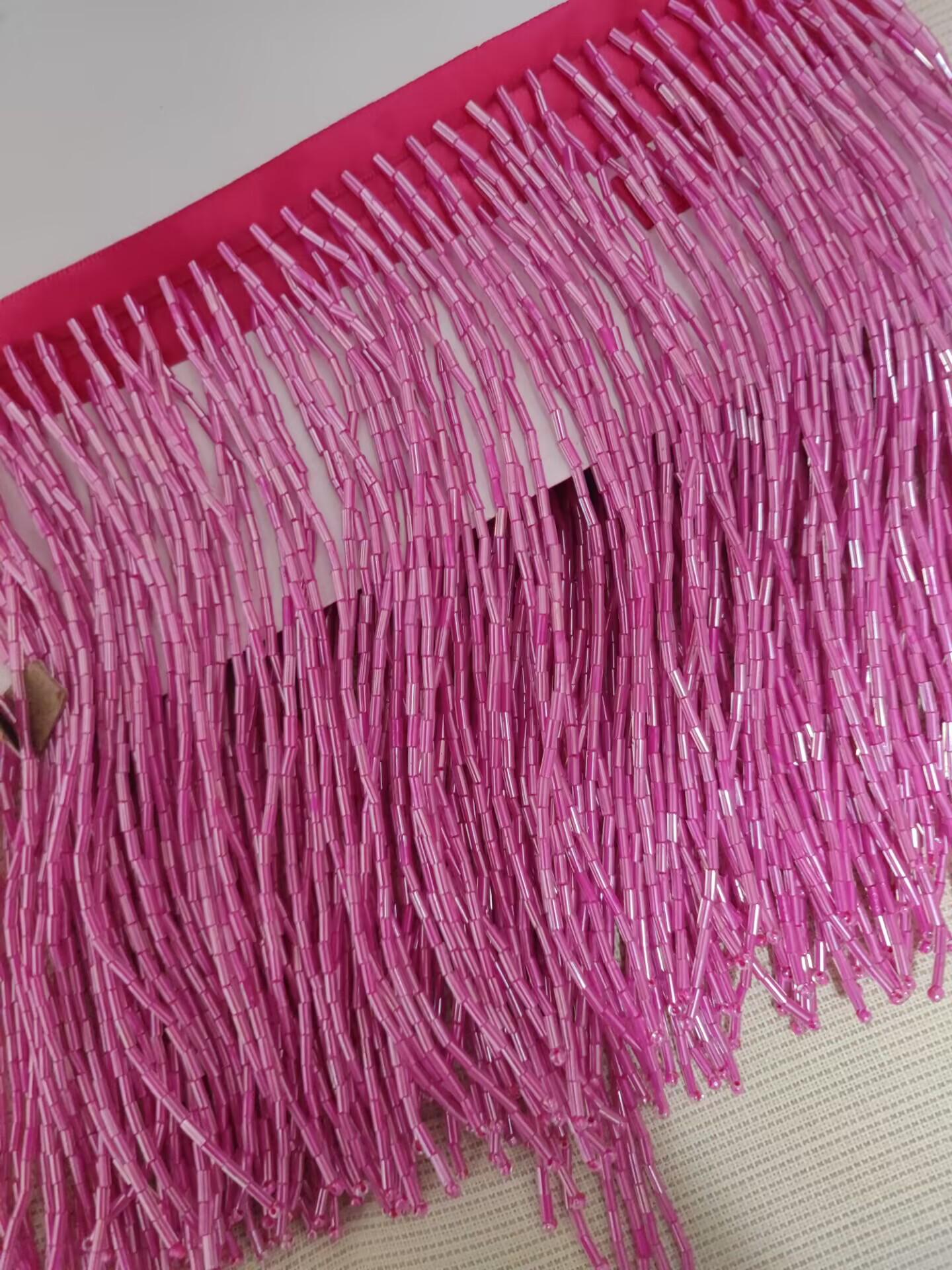 Kraaltjesfranje: 10 cm brede versiering voor kostuumjurken