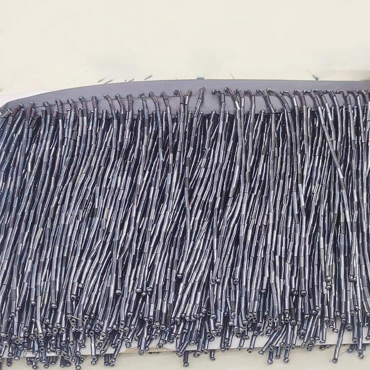 Kraaltjesfranje: 10 cm brede versiering voor kostuumjurken