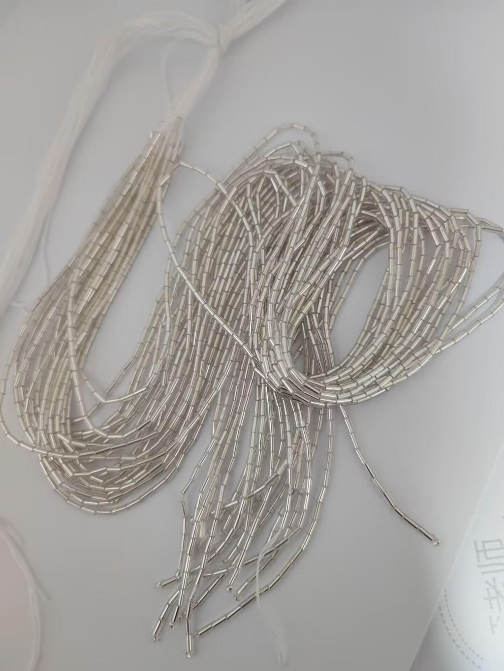 Op maat gemaakte, individuele kralenfranjes van 45 cm / 50 cm / 100 cm lang, in alle gewenste kleuren.