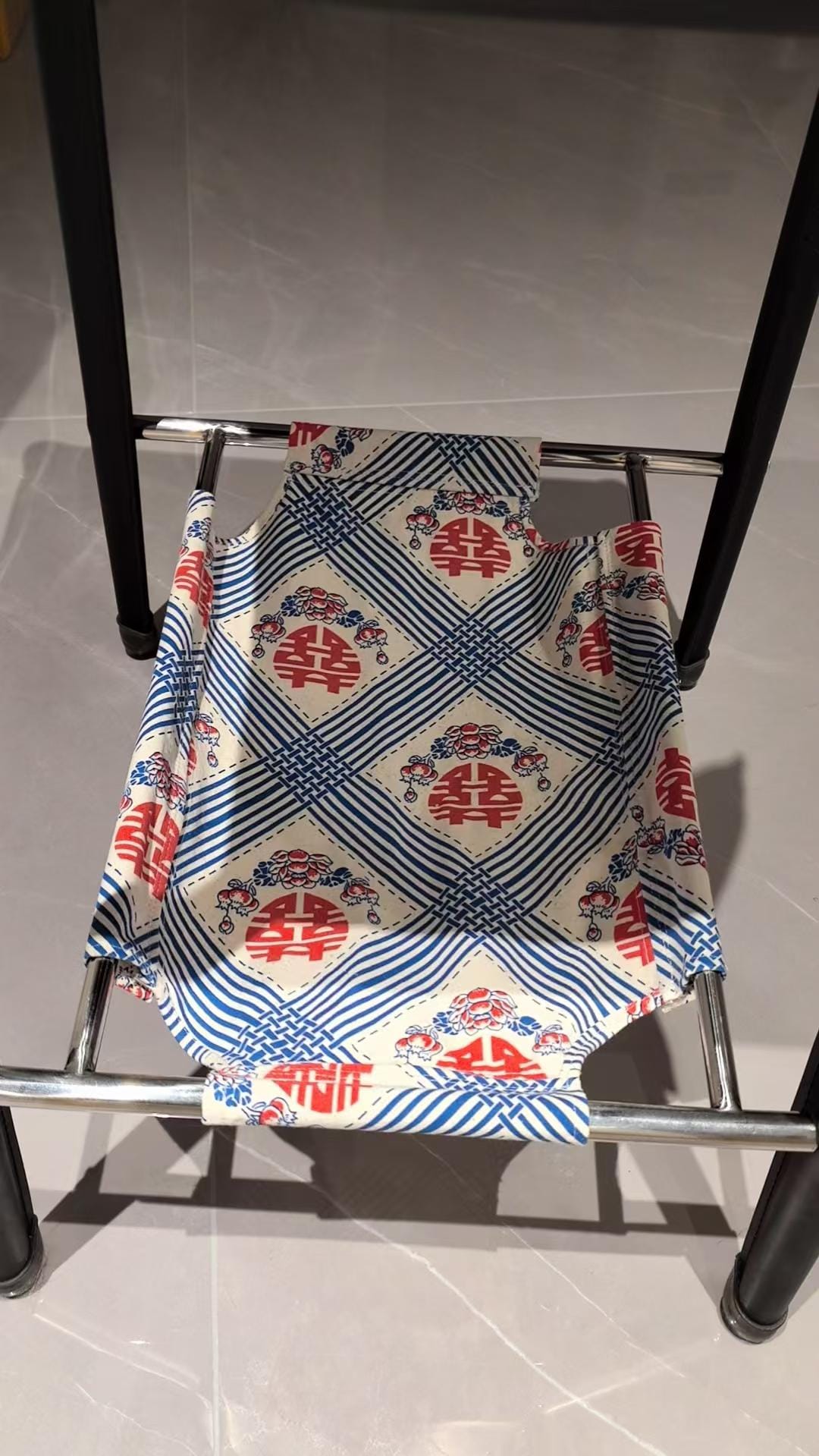 Hamac pour chat sur mesure pour chaise de cuisine : coton tissé à la main, gain de place