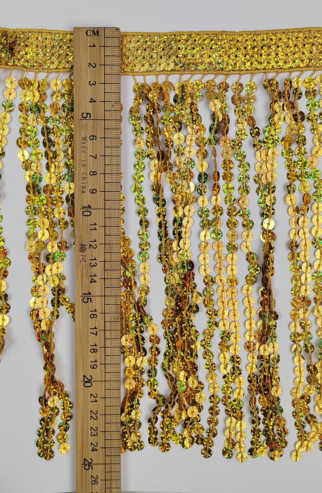 Glitterende paillettenfranje: 24 cm breed, verkrijgbaar in diverse kleuren (9,3 meter)