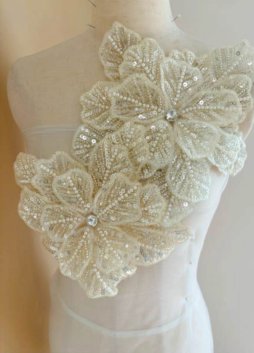 Écusson floral grand format fait main, 23 cm, ivoire, écusson perlé pour robes de mariée et costumes