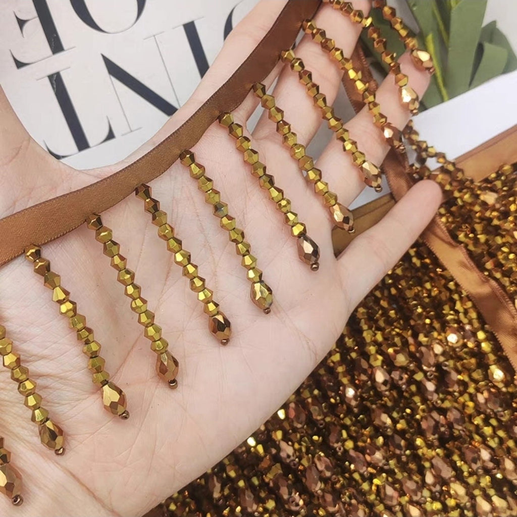 Bordure à franges de perles de cristal faites à la main : Ombre argent iris, gris anthracite (5,5 cm de large)