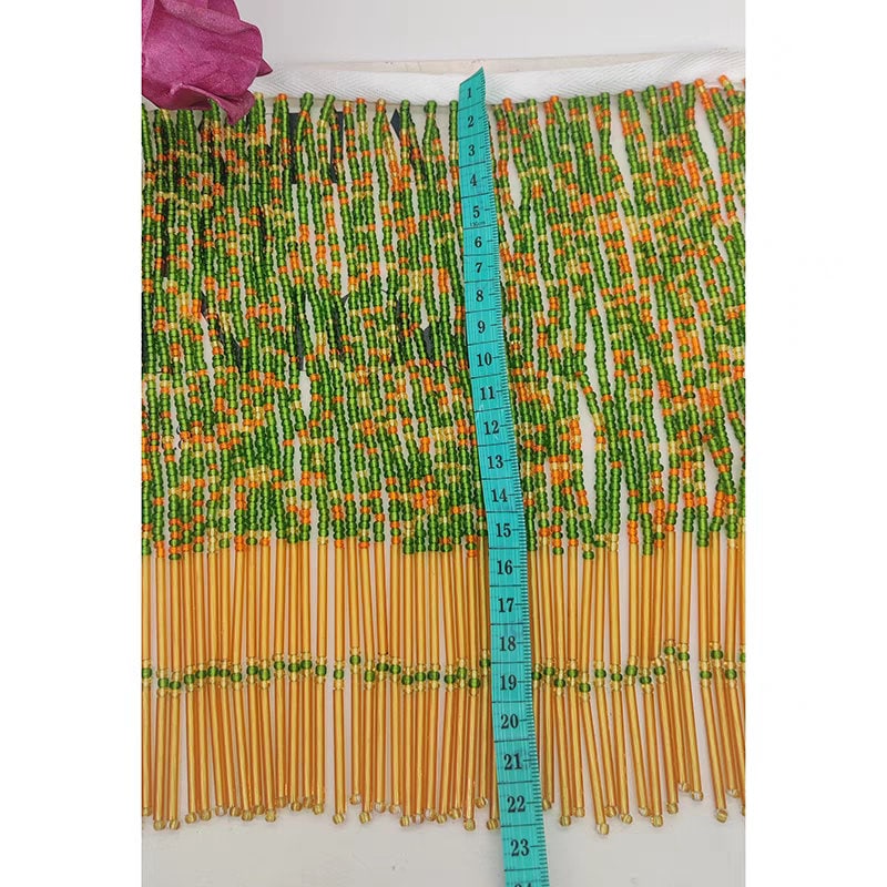 Handgemaakte franje van kralen in meerdere kleuren, 90 cm lang en 21 cm breed, geschikt als dansgordijn of lampenkap.