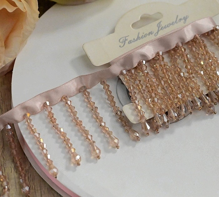 Handgemaakte, glanzende kristallen kralenfranjes van 5,5-6 cm breed, geschikt voor danskleding, trouwjurken, kostuums, lampenkapfranjes, 10 verschillende kleuren.