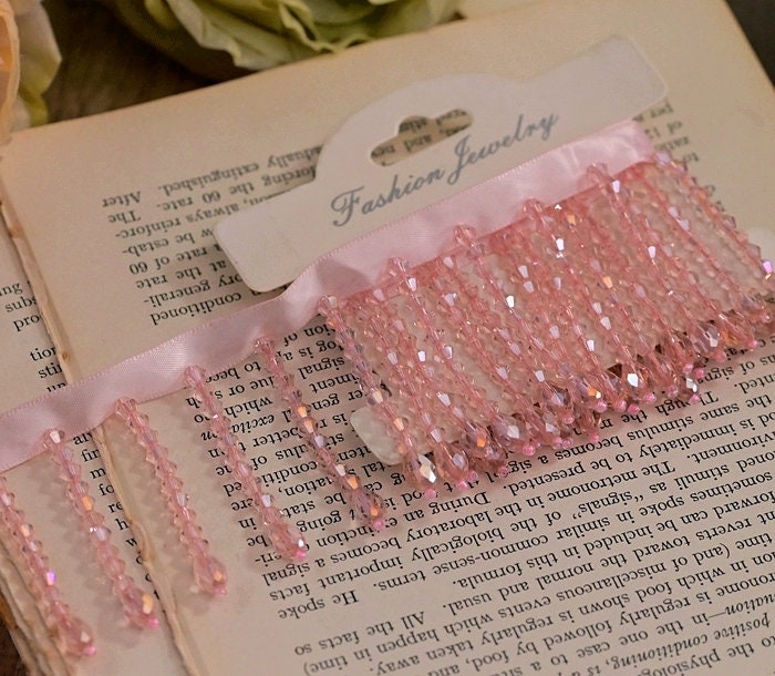 Frange de perles de cristal faites à la main : Bordure de robe rouge rubis, 5,5 cm de large