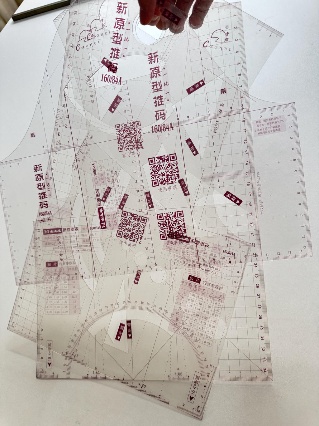 Basispatroon voor een topje, patroon voor een topje op ware grootte, doe-het-zelf naaipatroon, patroon voor een kleermaker