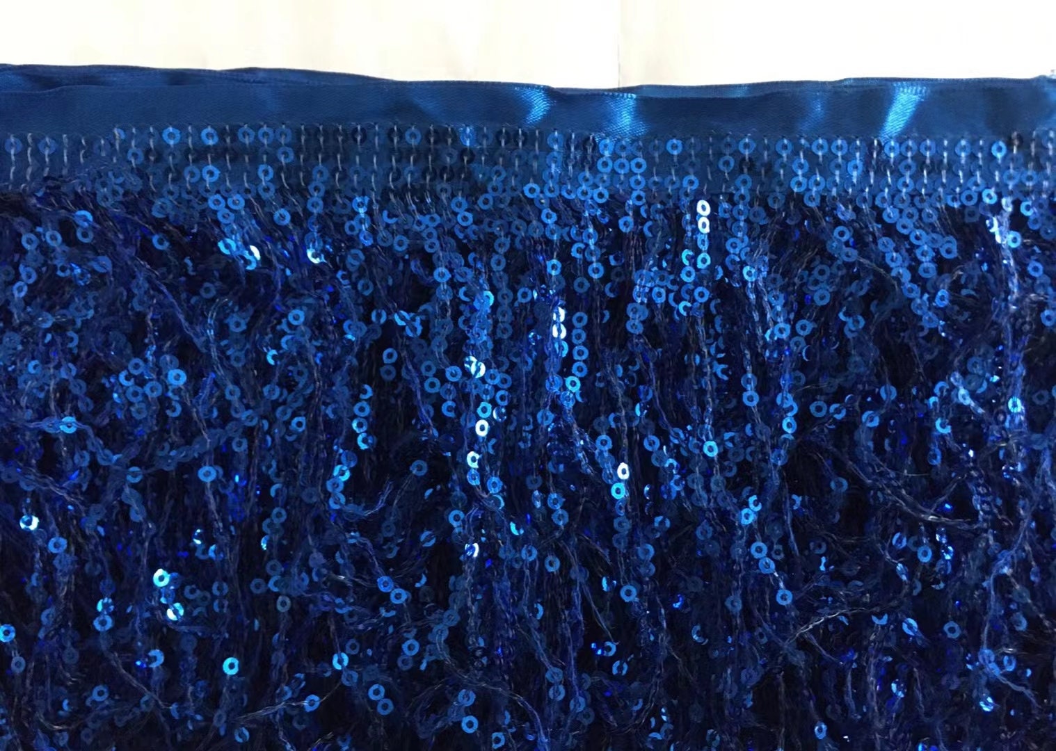 Ruban de satin de 23 cm de large avec franges à paillettes, 36 couleurs au choix, 9 mètres par couleur