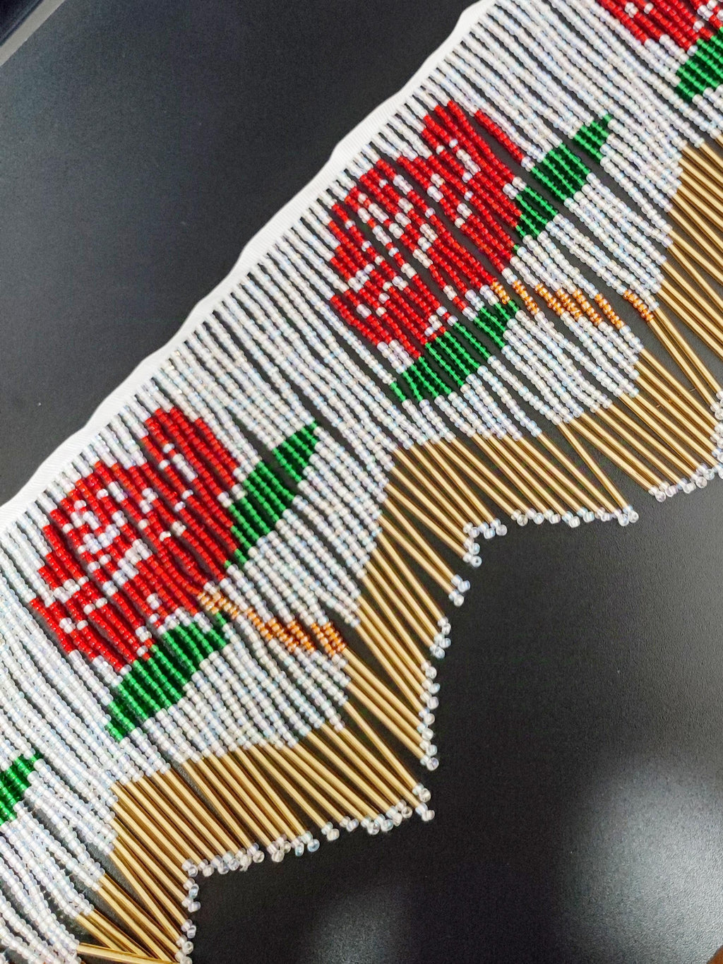 Handmade 74cm Long 15cm Wide Rose Pattern Flora Beaded Fringe, Curtain Table Runner Fringe, Lampshade Fringe, DIY Craft Rose Bead Fringe