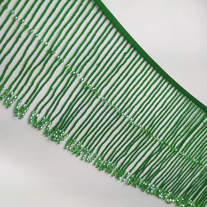 Frange en cristal et perles de rocaille : garniture perlée de 15 cm, 30 couleurs