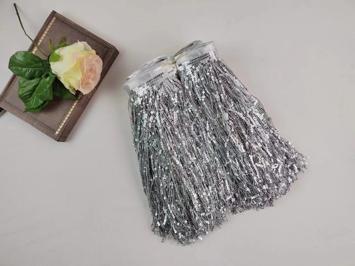 Ruban de satin à franges de sequins de 30 cm de large, 36 couleurs au choix, 9 mètres par couleur