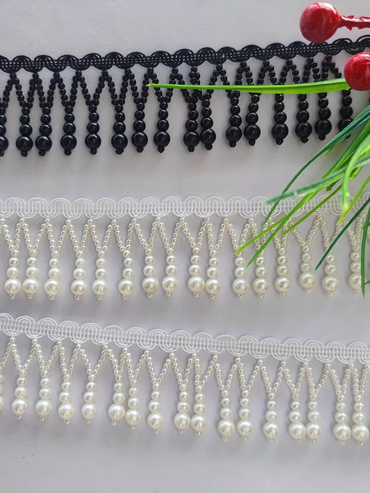 Handgemaakte parelkralenfranje van 90 cm lang en 4 cm breed, zwart, wit, lampenkapfranje, jurkfranje, DIY kralenfranje