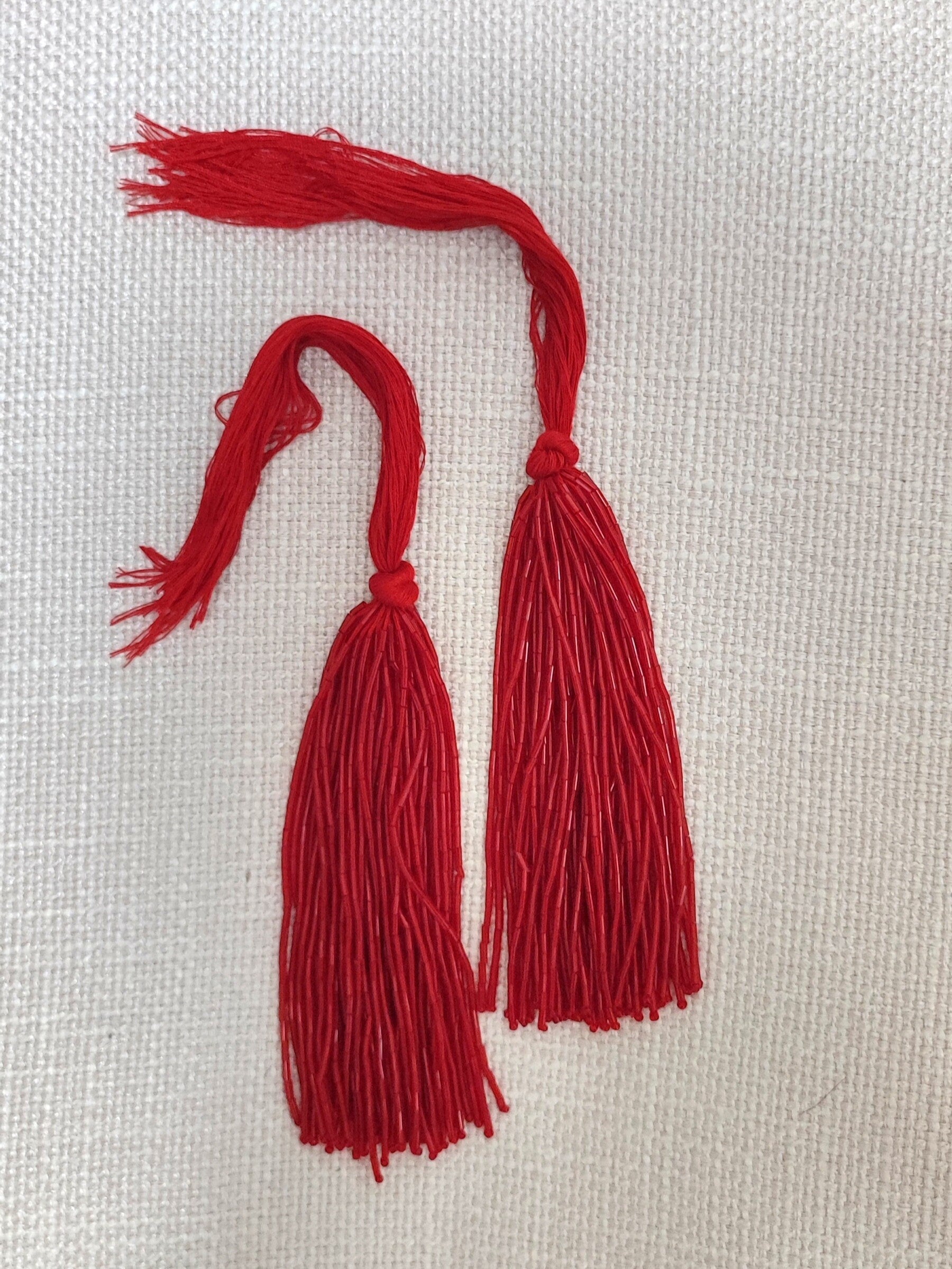 Kleine hoeveelheden op maat gemaakte individuele kralenfranjes, alle kleuren en maten. De minimale bestelhoeveelheid (MOQ) is afhankelijk van de maat.