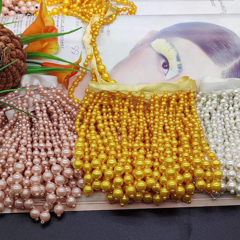 Handgemaakte kralenfranje van 90 cm lang en 10 cm breed met parels, verkrijgbaar in witte, roze, zwarte en gouden parels, geschikt als lampenkapfranje.