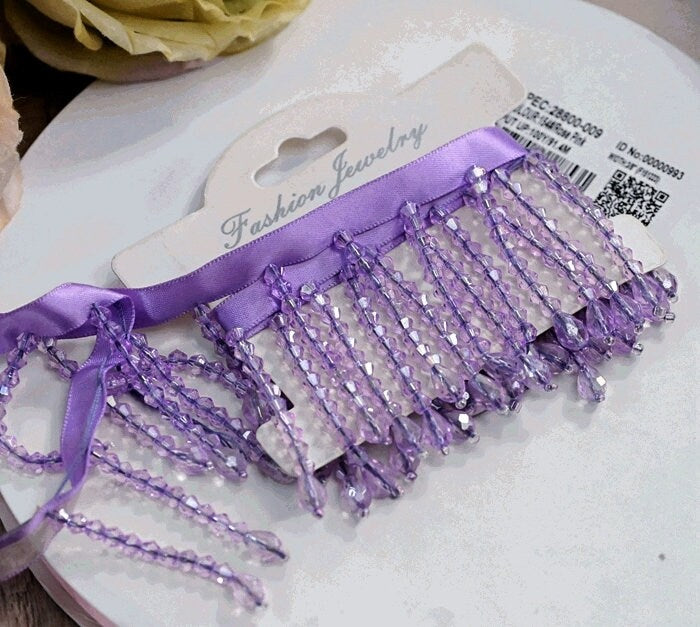 Franges en perles de cristal faites à la main : garniture violette pour costumes de danse