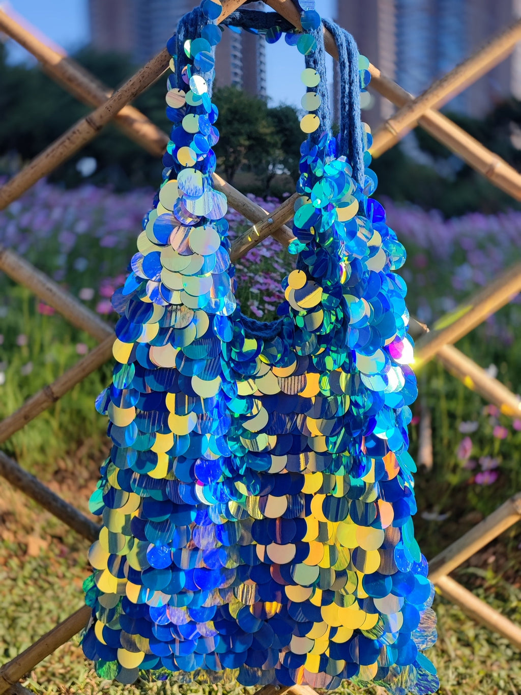 Handgestikte schoudertas met pailletten, glinsterende tote bag voor dames, cadeau voor de lente, modetas van Spring24, Ocean Moonlight