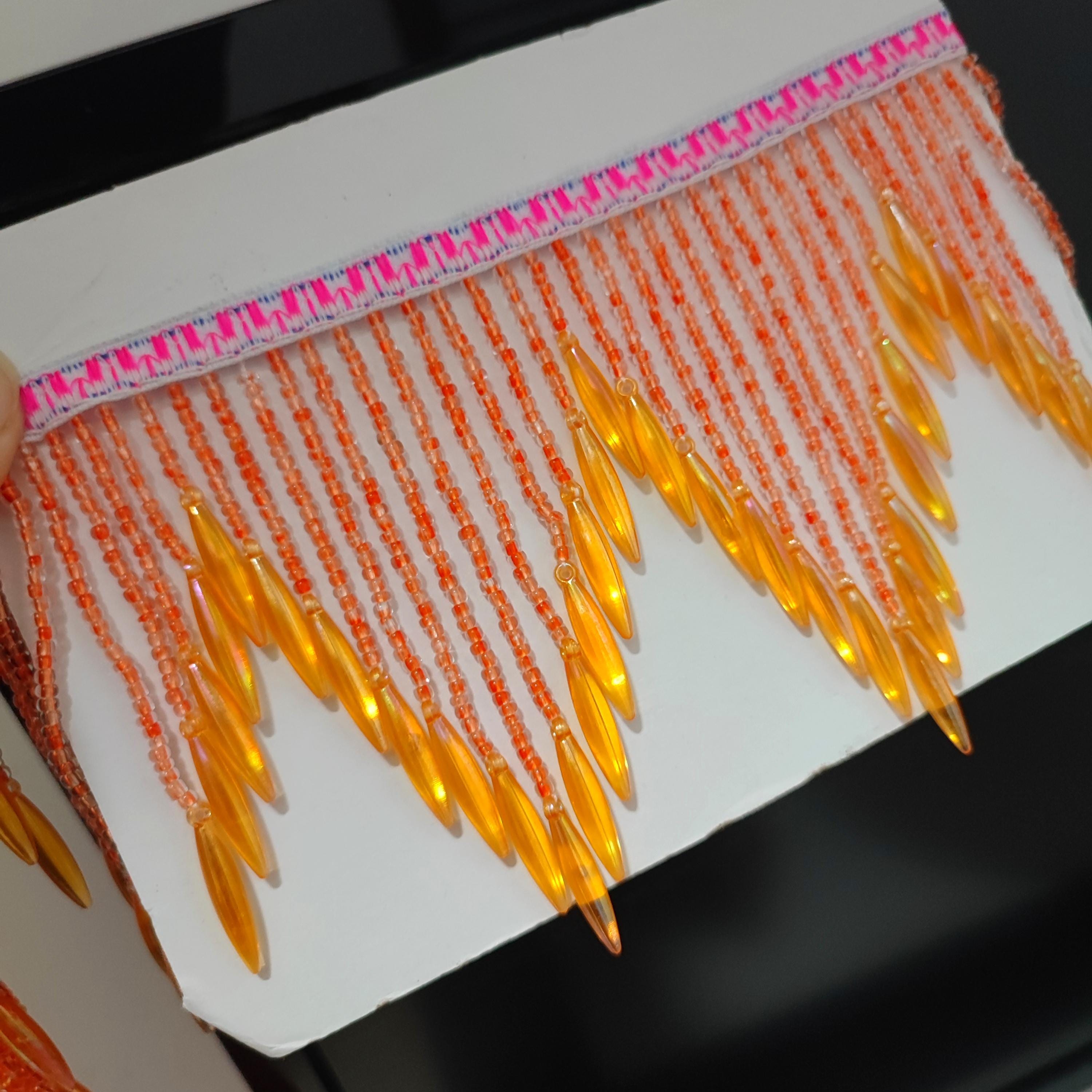 Frange à perles orange faite à la main : bordure d’abat-jour de 10 cm de large et 90 cm de long.
