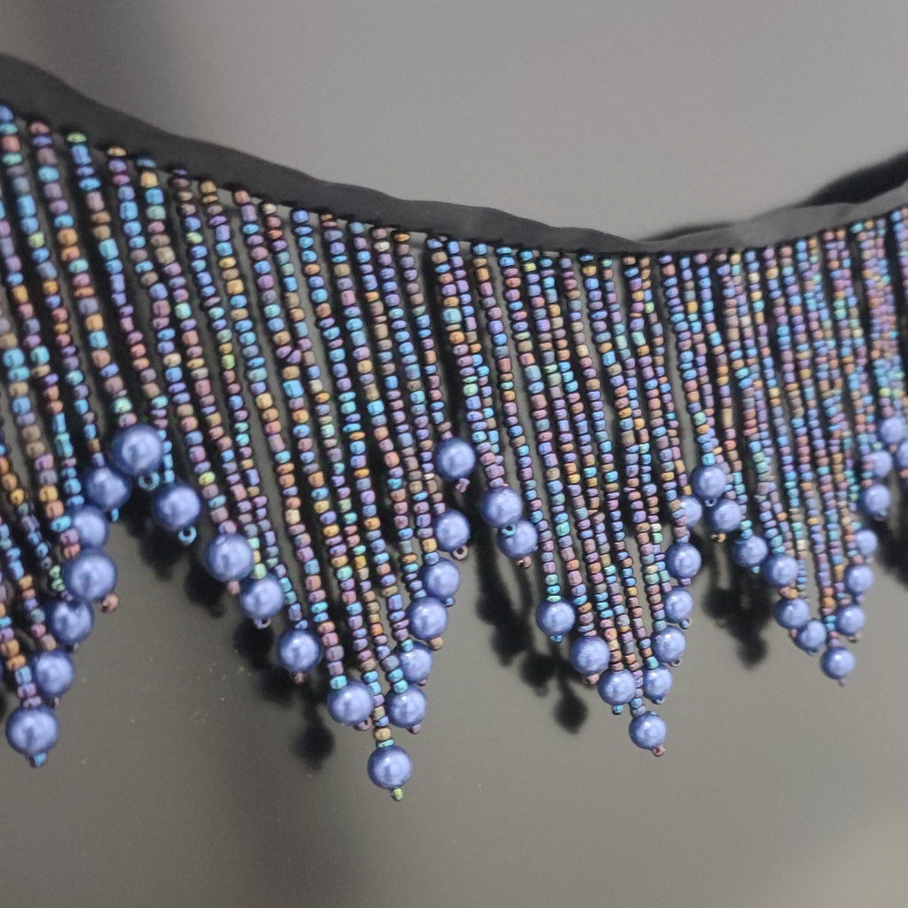 Handgemaakte franje van marineblauwe irisparels en kralen, geschikt als lampenkapversiering (90 cm lang)