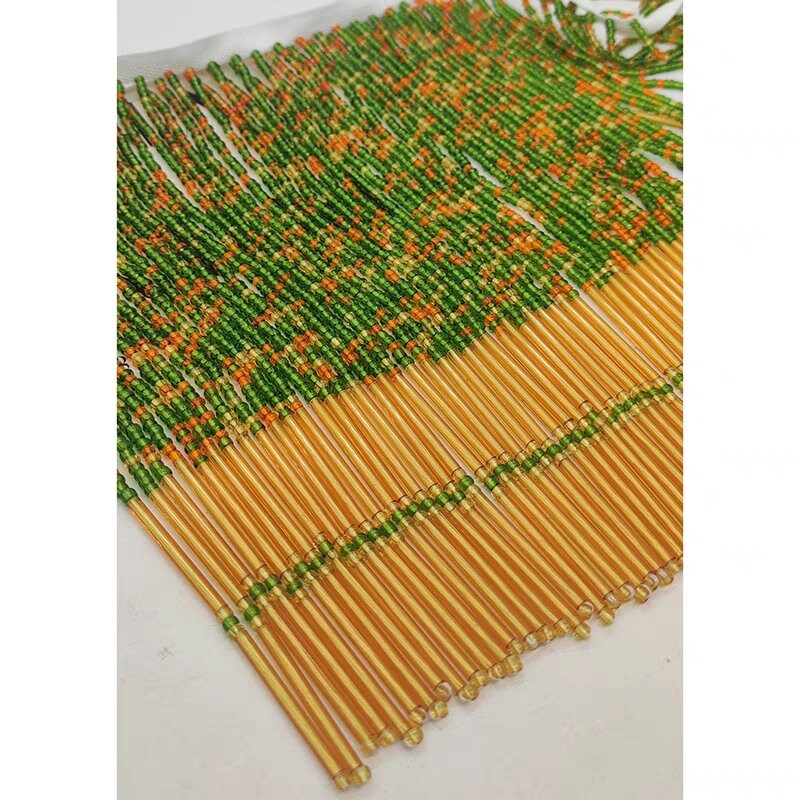 Frange perlée faite à la main, 90 cm de long, 18 cm de large, ornée de perles de rocaille multicolores et de perles tubulaires. Idéale pour rideaux, abat-jour ou table.